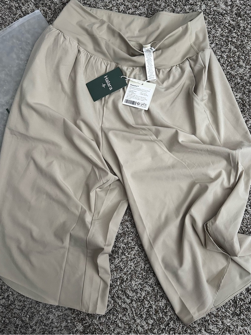 HALARA Tan Wide-Leg Pull-On Capris